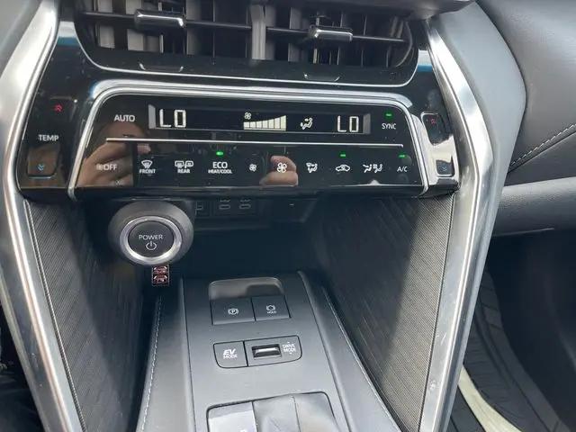 2024 Toyota Venza LE