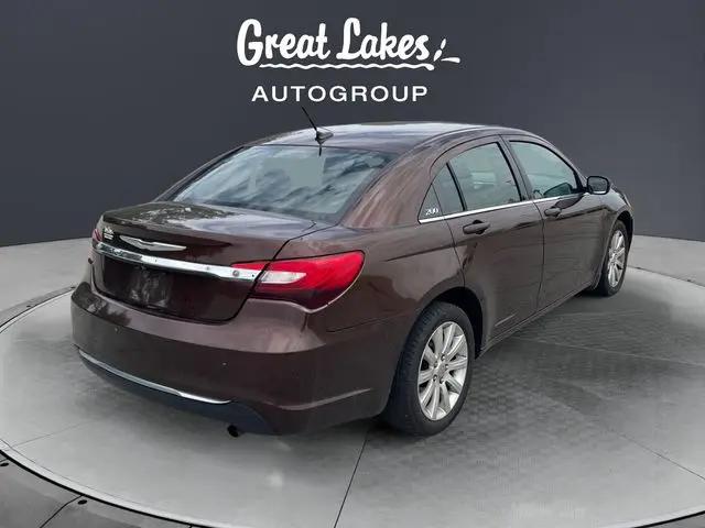 2013 Chrysler 200 Touring