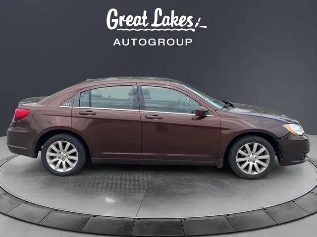 2013 Chrysler 200 Touring