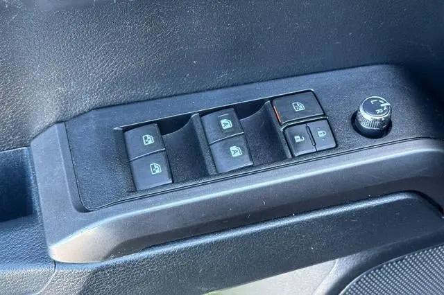 2017 Toyota Tacoma SR5 V6