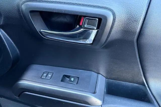 2017 Toyota Tacoma SR5 V6