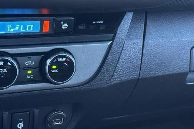2017 Toyota Tacoma SR5 V6