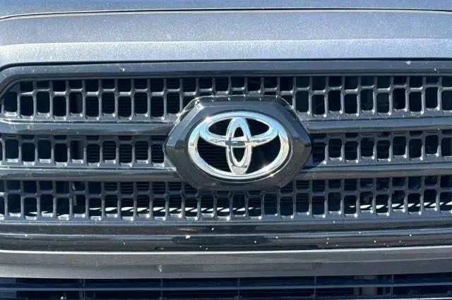 2017 Toyota Tacoma SR5 V6