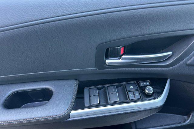 2025 Toyota Sienna Platinum