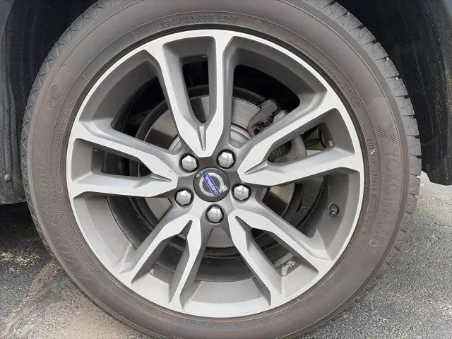 2016 Volvo V60 Cross Country T5