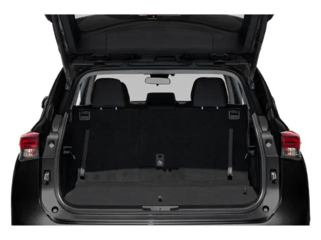 2022 Toyota Highlander Hybrid Platinum
