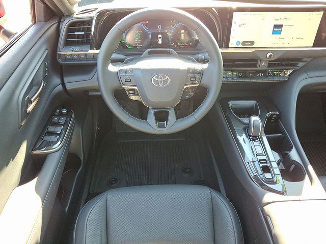 2025 Toyota Crown Signia Limited