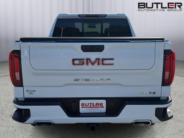 2022 GMC Sierra 1500 4WD Crew Cab Short Box AT4