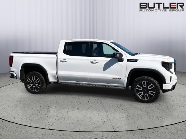 2022 GMC Sierra 1500 4WD Crew Cab Short Box AT4