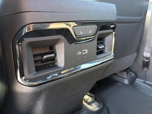 2022 GMC Sierra 1500 4WD Crew Cab Short Box AT4