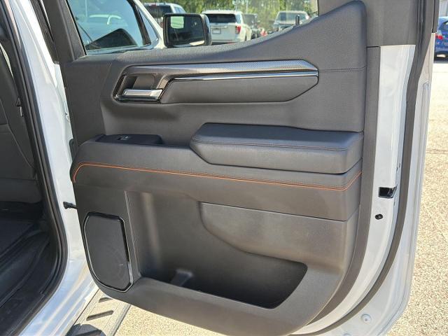 2022 GMC Sierra 1500 4WD Crew Cab Short Box AT4