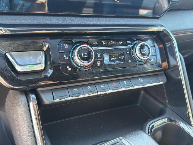 2022 GMC Sierra 1500 4WD Crew Cab Short Box AT4