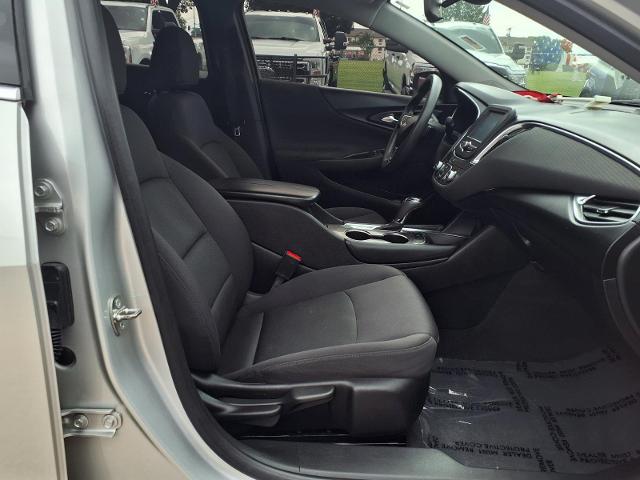 2017 Chevrolet Malibu 1LT
