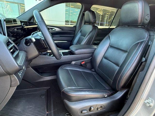2024 Chevrolet Traverse FWD LT
