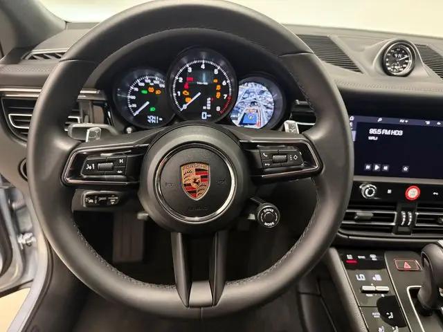 2026 Porsche Macan Macan