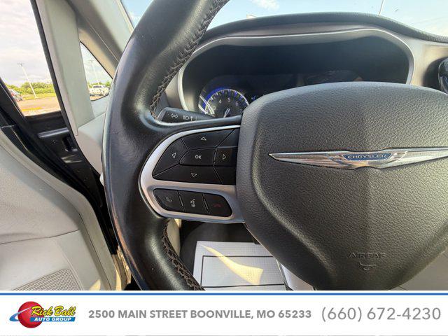 2017 Chrysler Pacifica Touring-L