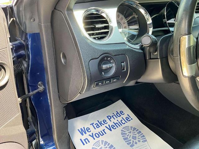 2012 Ford Mustang V6 Premium