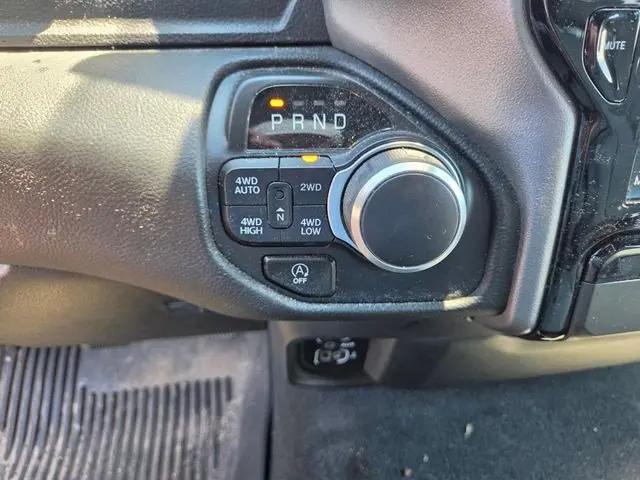 2023 Ram 1500 Big Horn Crew Cab 4x4 5'7" Box