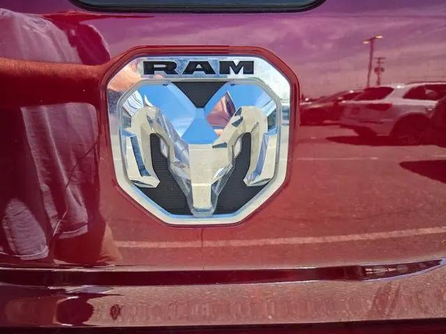 2023 Ram 1500 Big Horn Crew Cab 4x4 5'7" Box
