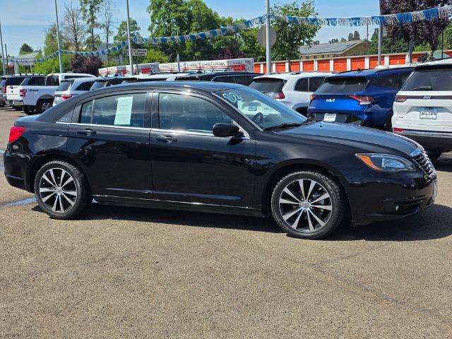 2012 Chrysler 200 Touring