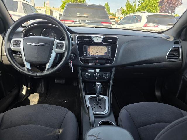 2012 Chrysler 200 Touring