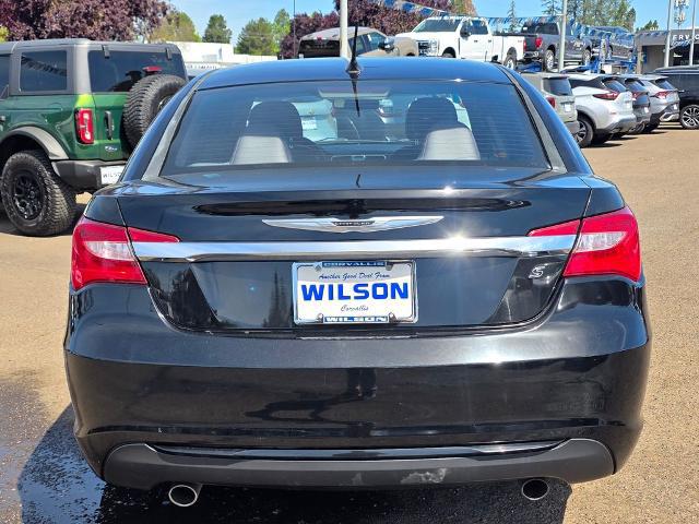2012 Chrysler 200 Touring