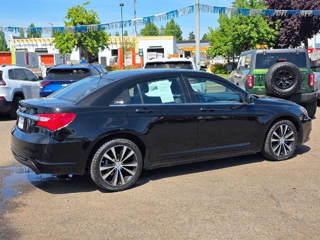 2012 Chrysler 200 Touring