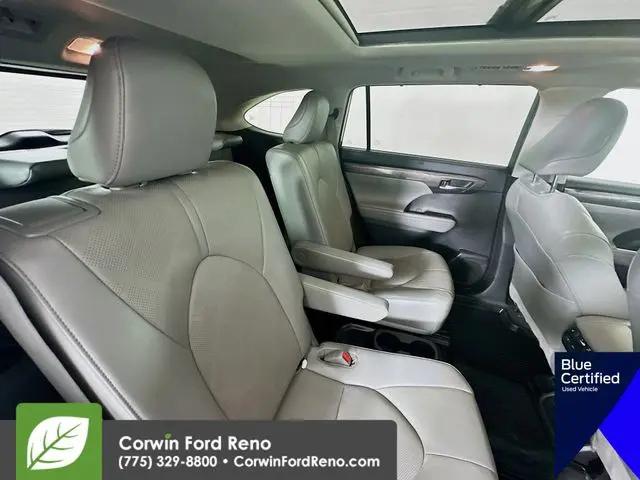 2023 Toyota Highlander Platinum