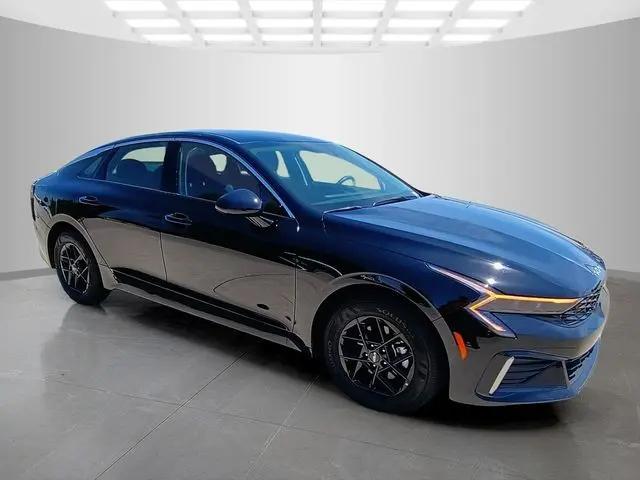 2026 Kia K5 LXS FWD