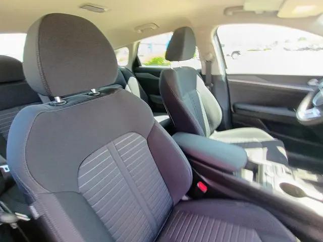 2026 Kia K5 LXS FWD