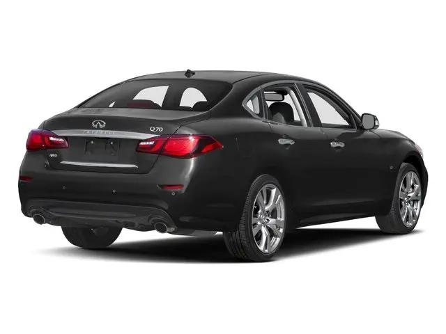 2017 INFINITI Q70 3.7X