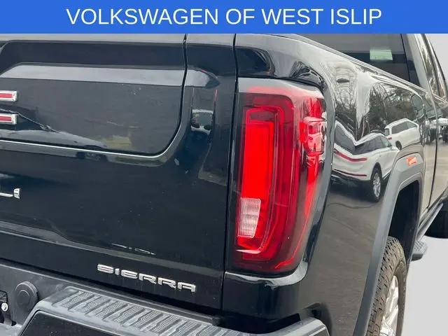 2023 GMC Sierra 3500HD 4WD Crew Cab Standard Bed Denali