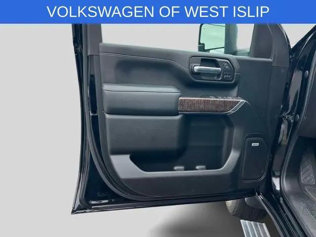 2023 GMC Sierra 3500HD 4WD Crew Cab Standard Bed Denali