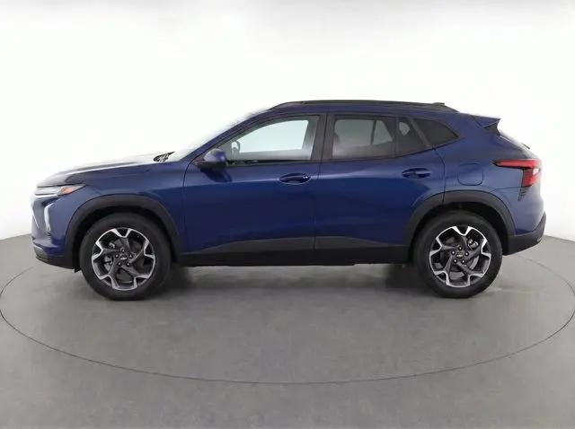2024 Chevrolet Trax FWD LT