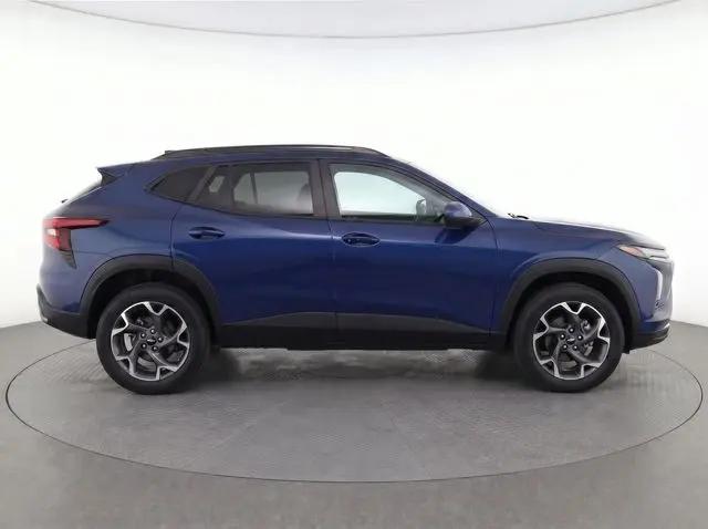 2024 Chevrolet Trax FWD LT