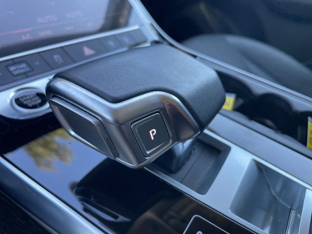 2024 Audi Q7 Premium Plus 45 TFSI quattro Tiptronic