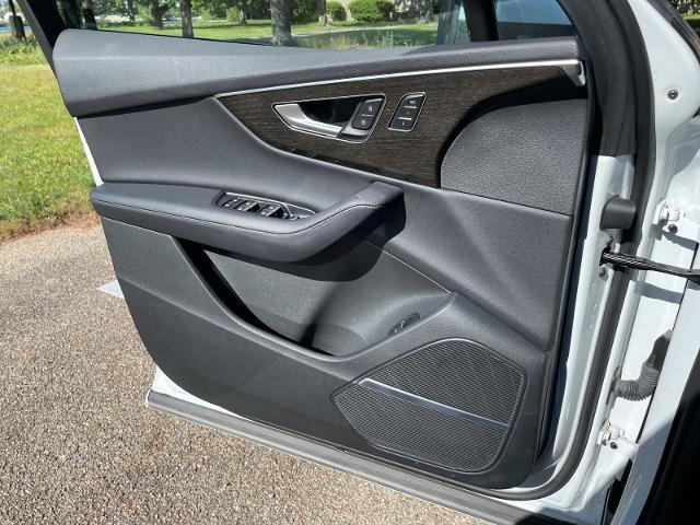 2024 Audi Q7 Premium Plus 45 TFSI quattro Tiptronic