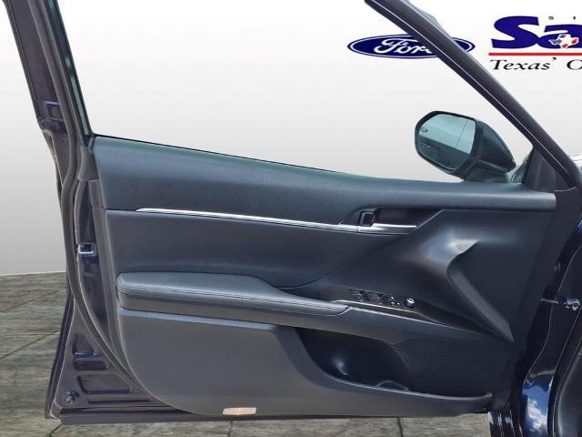 2022 Toyota Camry XLE Hybrid