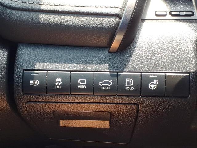 2022 Toyota Camry XLE Hybrid