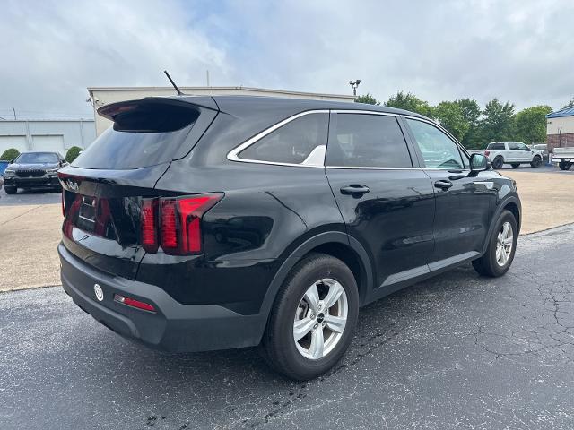 2023 Kia Sorento LX