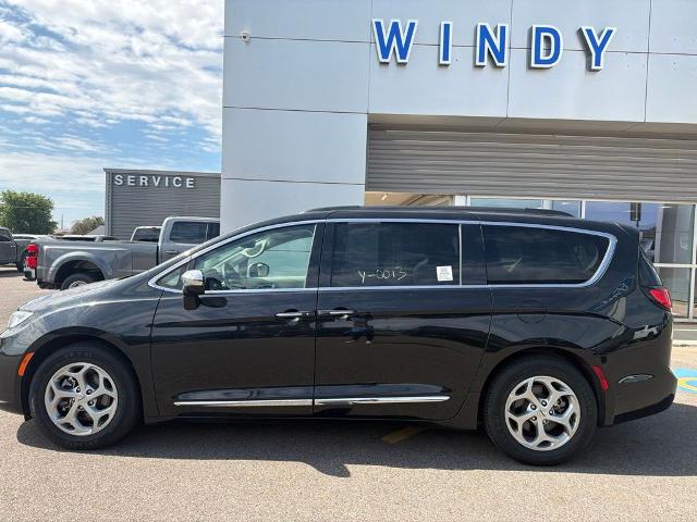 2023 Chrysler Pacifica Limited