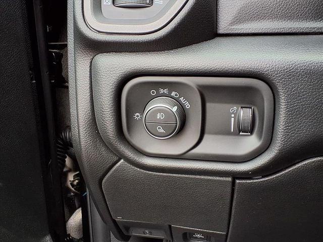 2025 Ram 2500 Tradesman Crew Cab 4x4 8' Box
