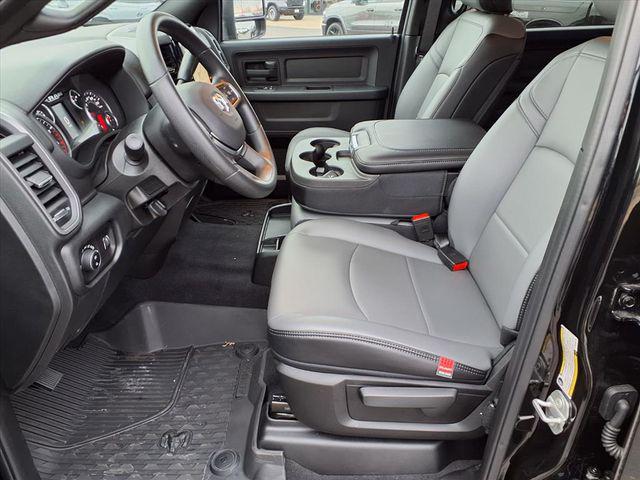 2025 Ram 2500 Tradesman Crew Cab 4x4 8' Box