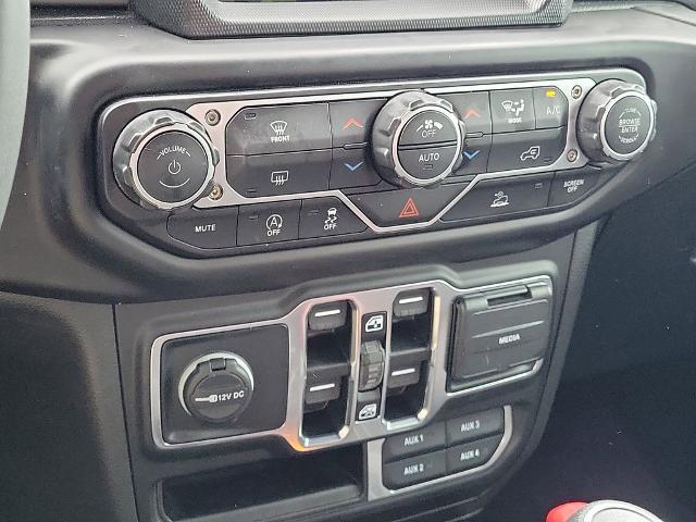 2023 Jeep Wrangler 4-Door Sahara 4x4