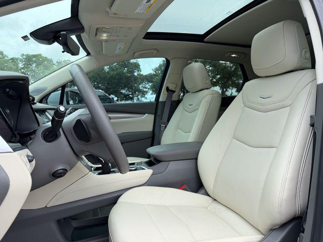 2025 Cadillac XT5 FWD Premium Luxury