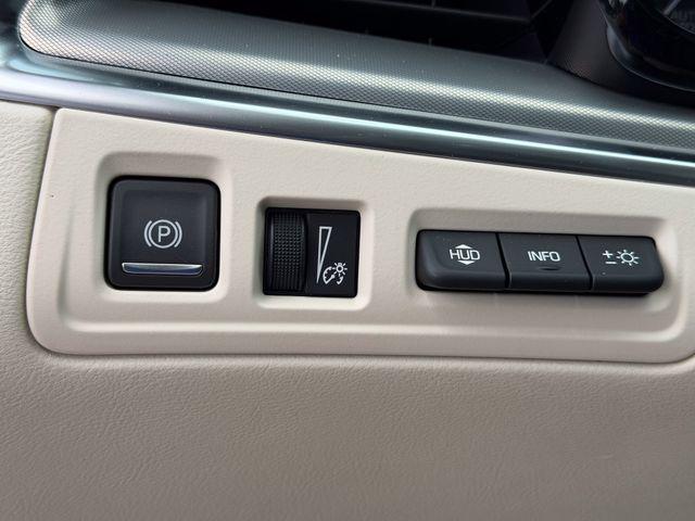2025 Cadillac XT5 FWD Premium Luxury