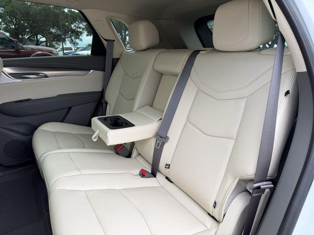 2025 Cadillac XT5 FWD Premium Luxury