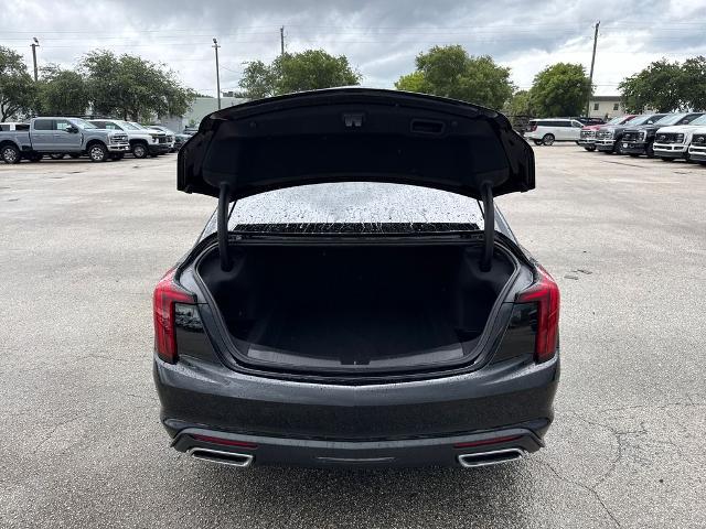 2022 Cadillac CT5 Luxury