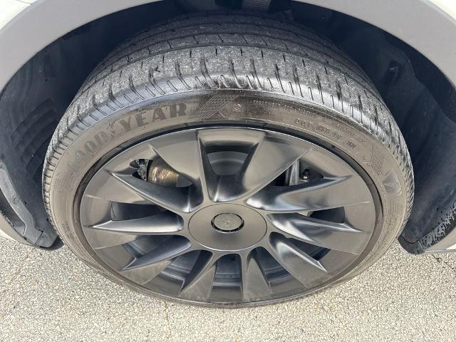 2024 Tesla Model Y Long Range Single Motor Rear-Wheel Drive