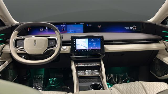 2025 Lincoln Nautilus Black Label